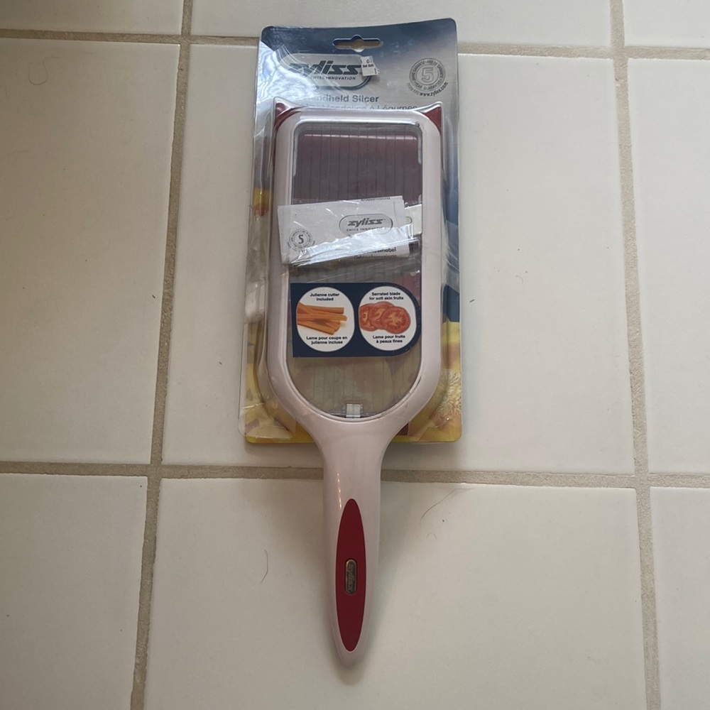 Zyliss 2 in 1 Handheld Slicer -Private sale DO NOT BUY